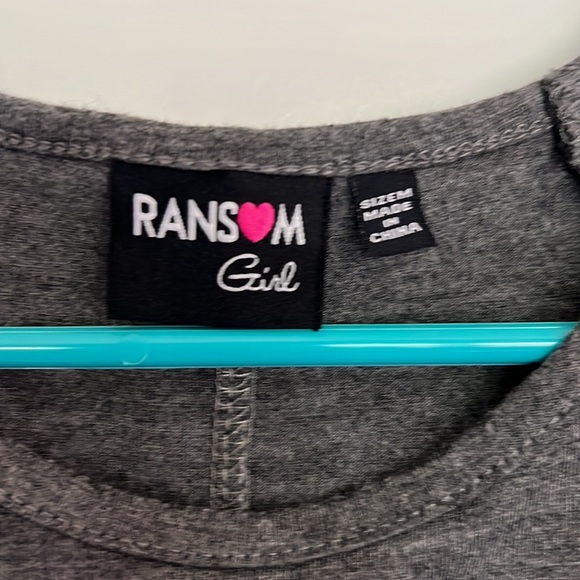 🌺2 for $12🌺 Love Me Floral Shirt - Picture 6 of 6